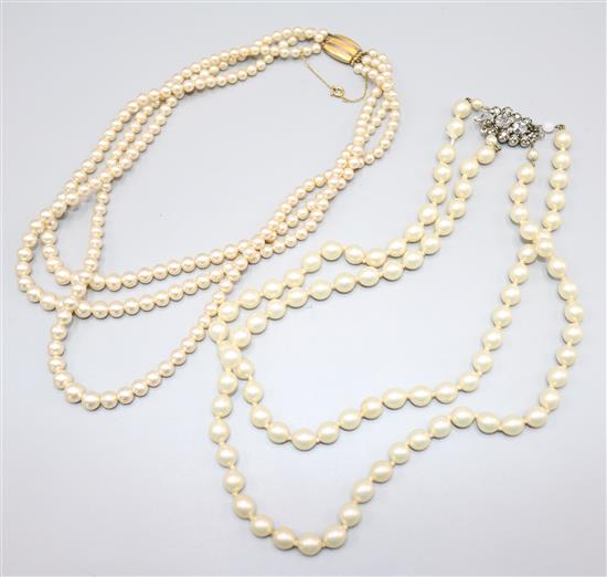 Ciro 3 strung simulated pearl neclace with 9ct gold clasp and one other necklace